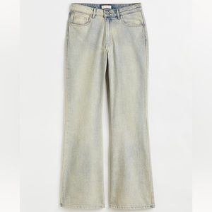 H&M- LOW BOOTCUT JEANS